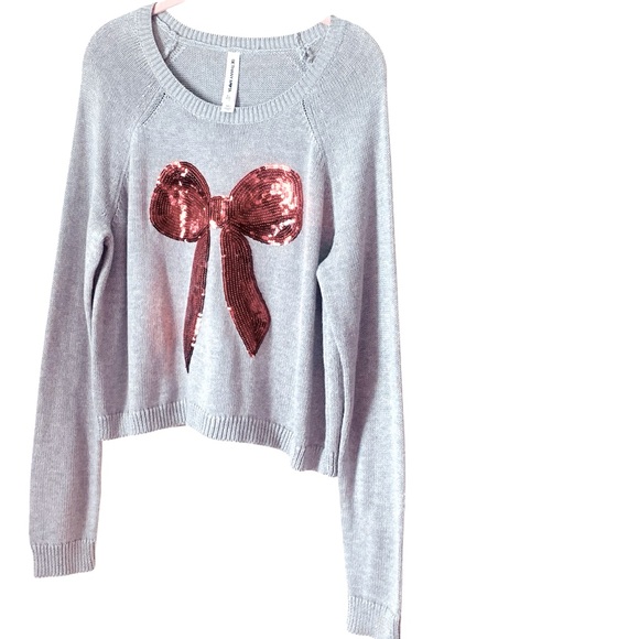 Bethany Mota Gray Sweater Top Sequin Red Front Center Bow. Sz XL - Picture 10 of 11